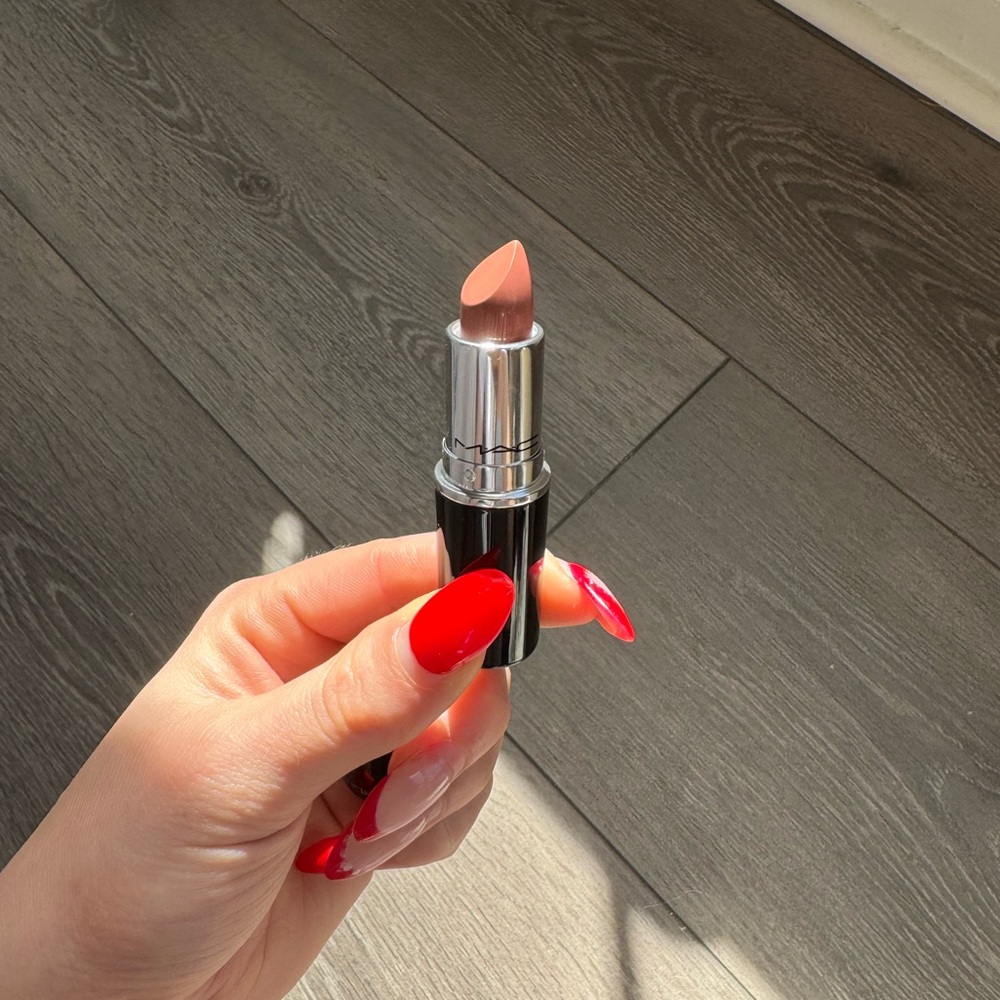 MAC Cosmetics Lustreglass Sheer-Shine Lipstick in Hug Me